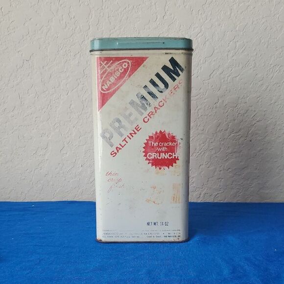 VTG 1969 Nabisco Premium Saltine Crackers Tin Canister 9.5" Tall 14 oz - Picture 1 of 8
